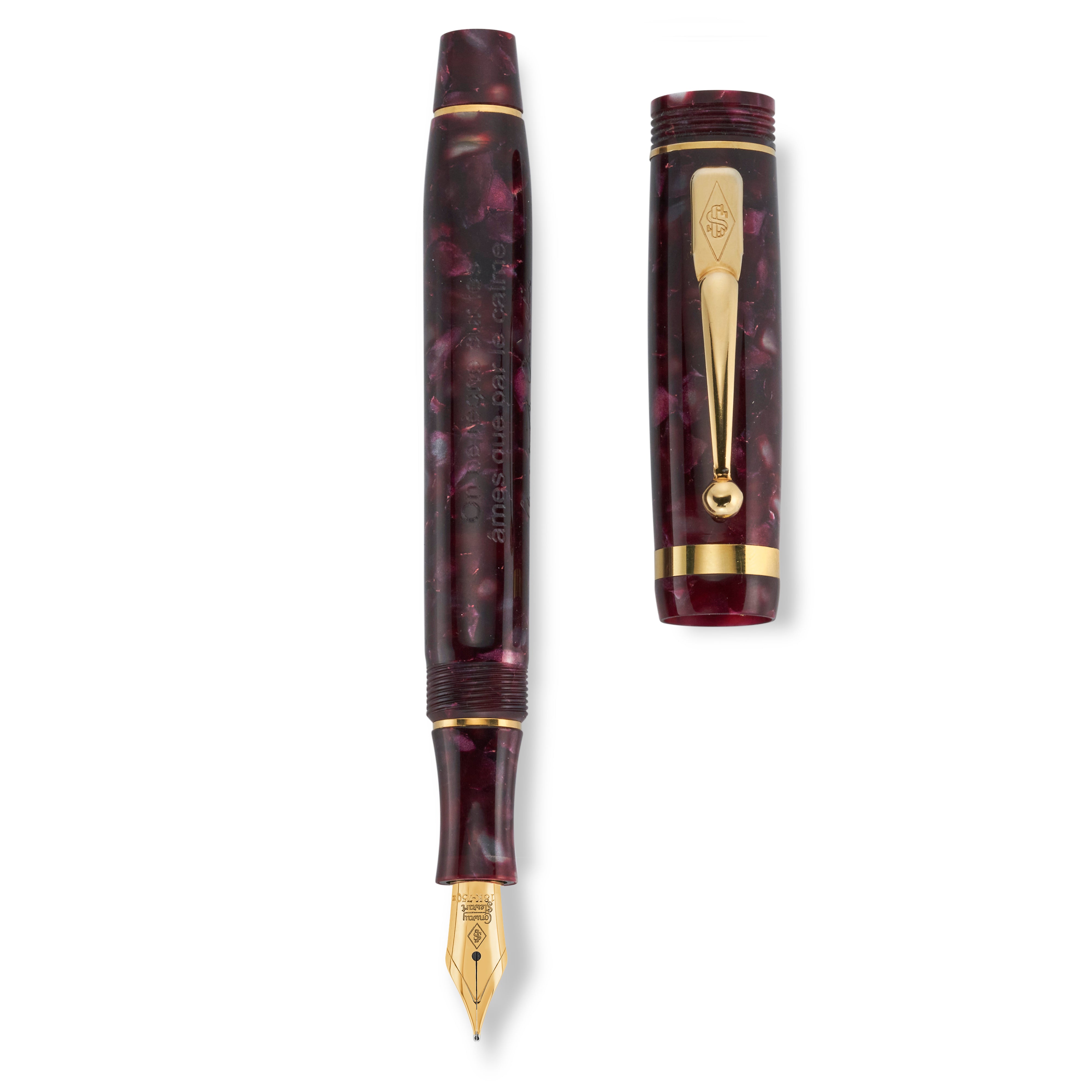 Stylo-plume Lady Churchill Burgundy Pearl posé ouvert à côté de son capuchon, vu de dessus