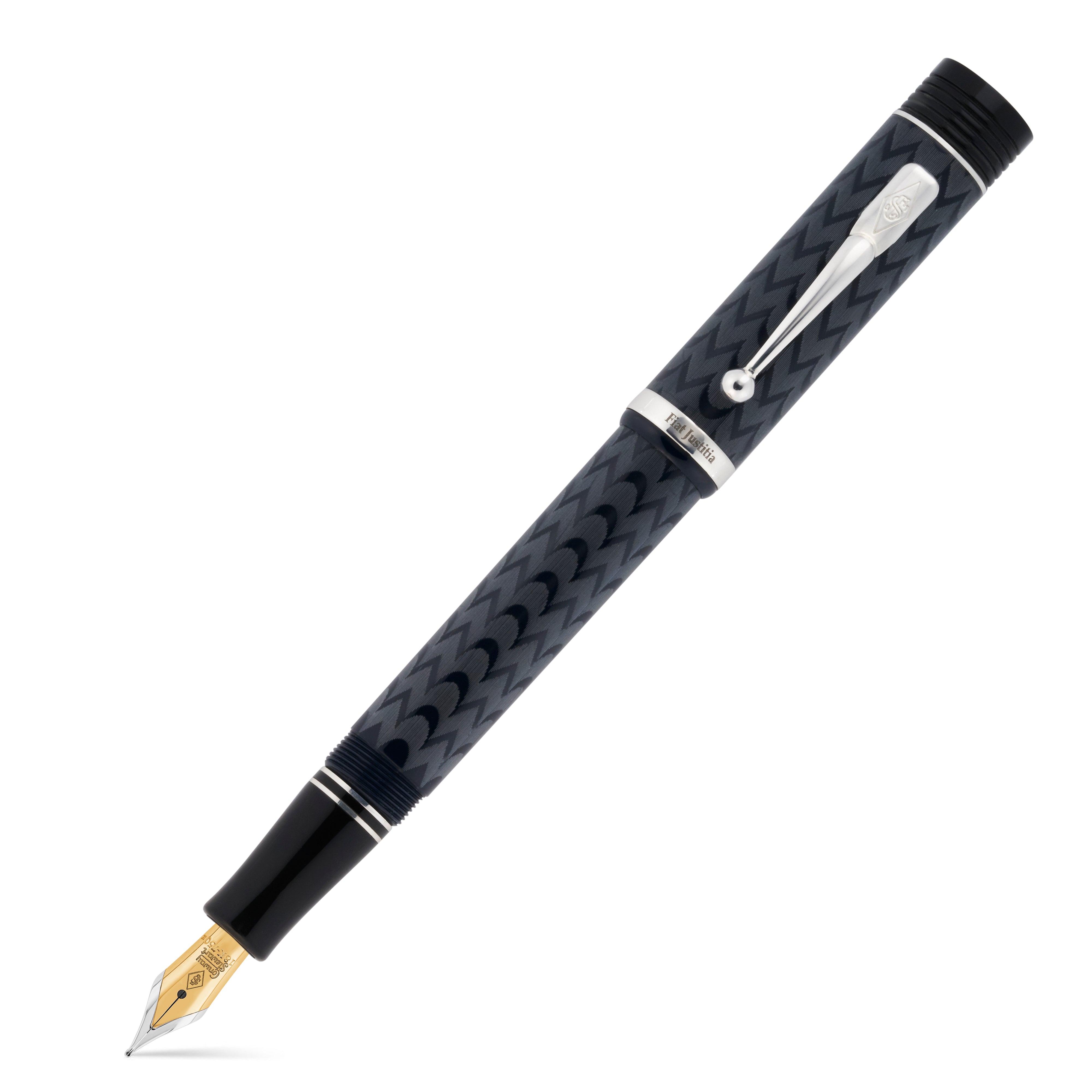 Conway Stewart Churchill Lawyer's Pen à motif chevron bleu marine, fermé, finitions argentées