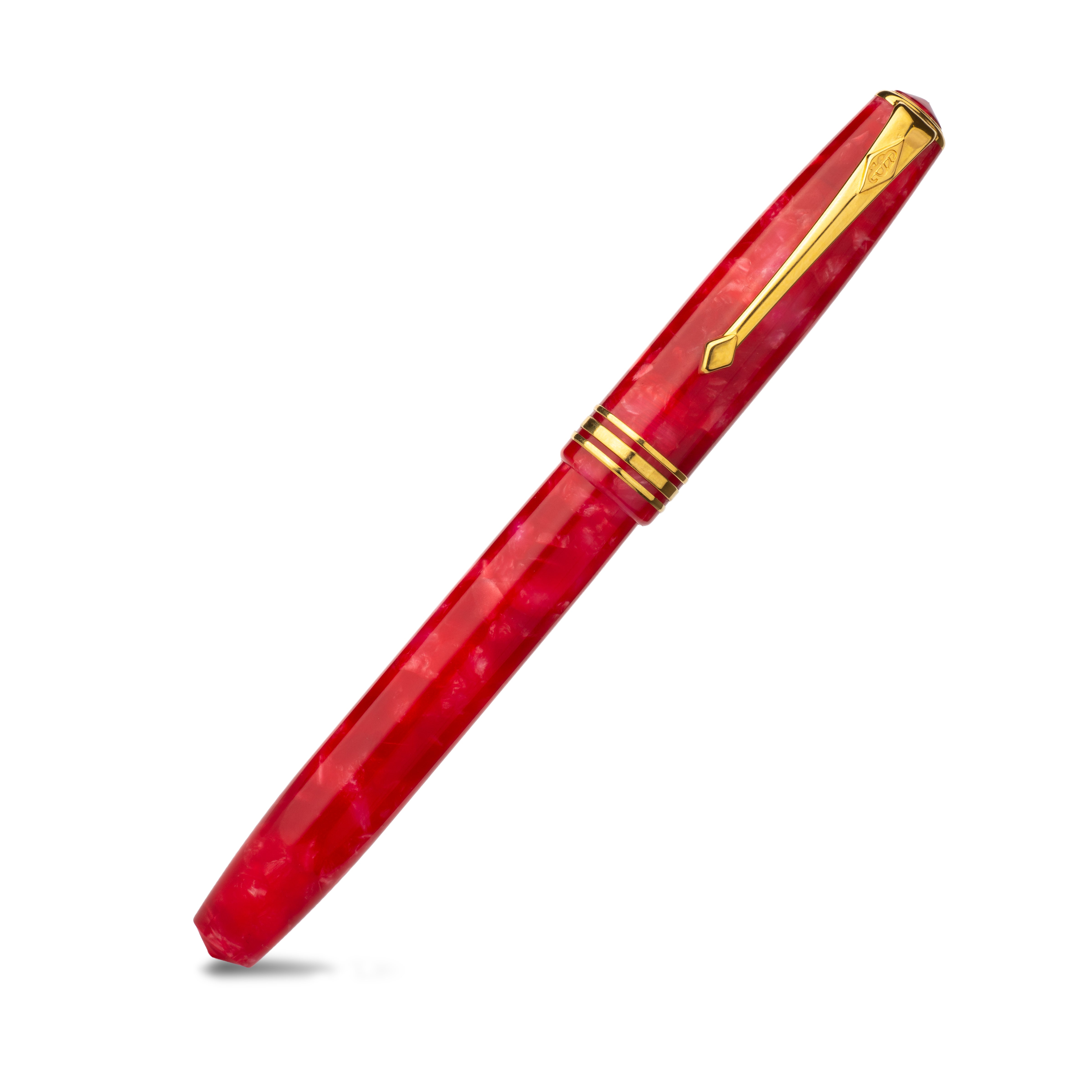 Pluma Series 58 Crimson Blush con el capuchón puesto, acrílico jaspeado rojo con clip y detalles dorados