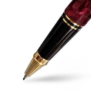 Close-up of the gold-tipped point on the Churchill Burgundy ballpoint pen