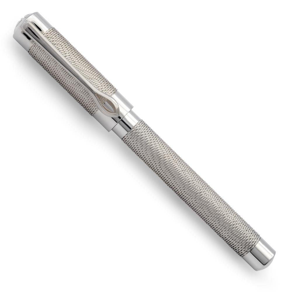 Jack Row Mirage Silver Finish geschlossen, Diagonalansicht des geriffelten, polierten Stahlschafts